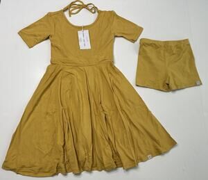 Omi Jo Well Dressed Wolf Deep Gold Dancer Dress Shorts Size 8 NEW NWT